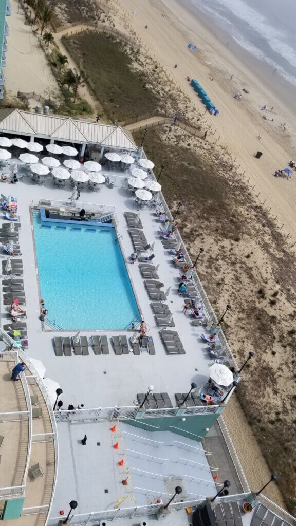 Hilton Suite Ocean City Pool and Beach